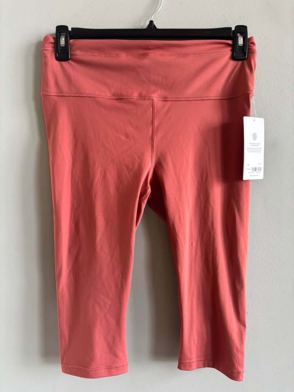 NWT Athleta Accelerate Crop Tight Leggings coral Size Large LG